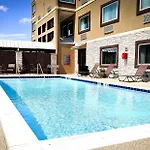 Best Western Plus Arlington North Hotel & Suites 